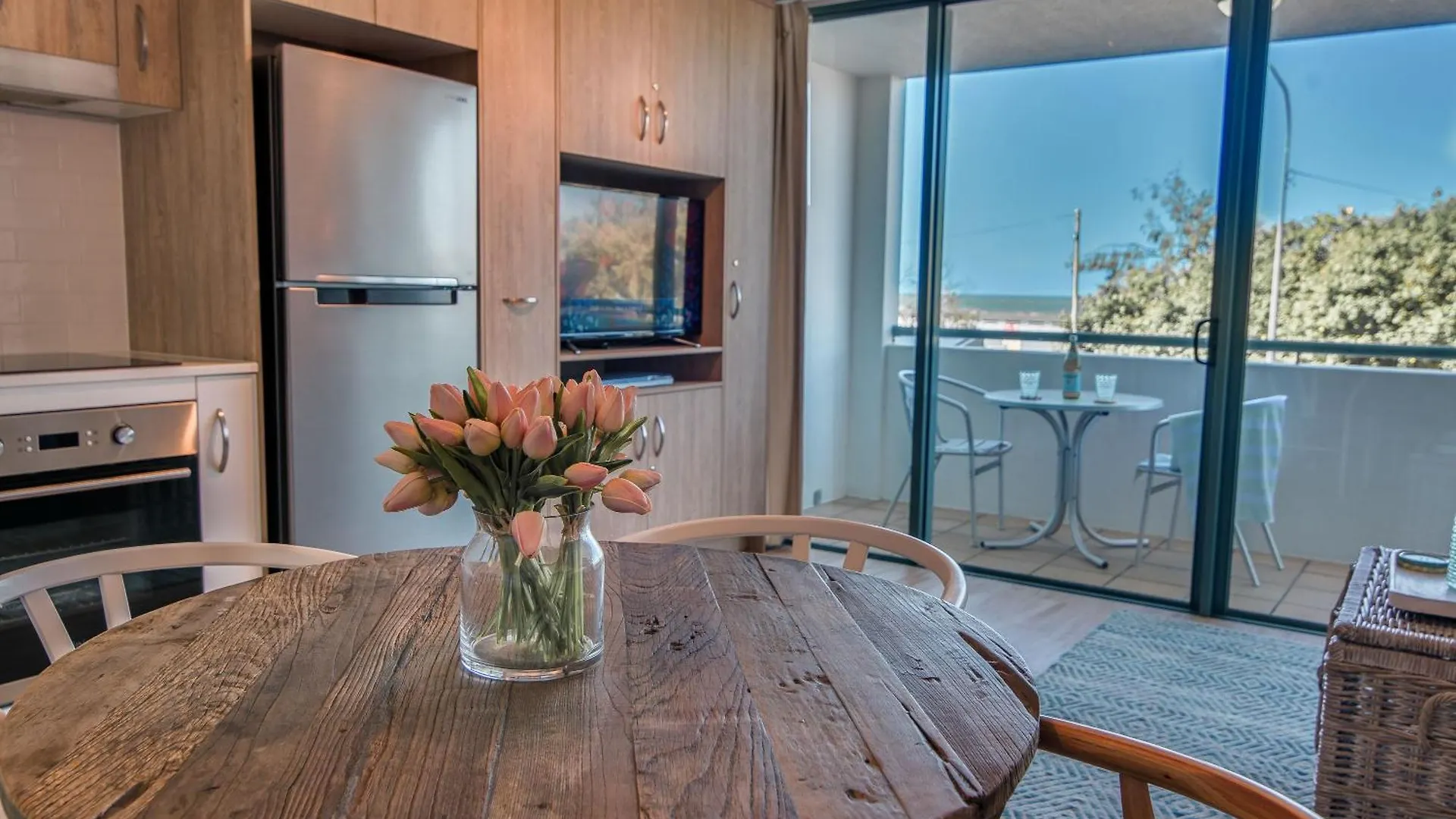 Θέρετρο Grand Palais Boolarong Beachside Apartments Alexandra Headland
