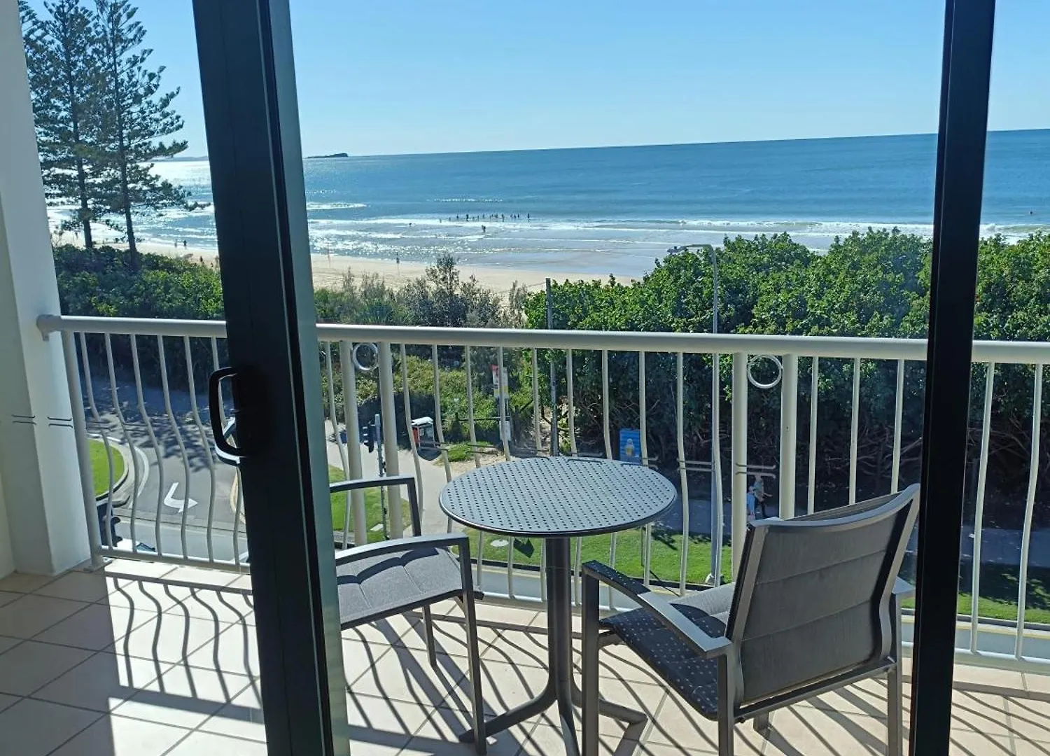 Resort Grand Palais Boolarong Beachside Apartments Alexandra Headland